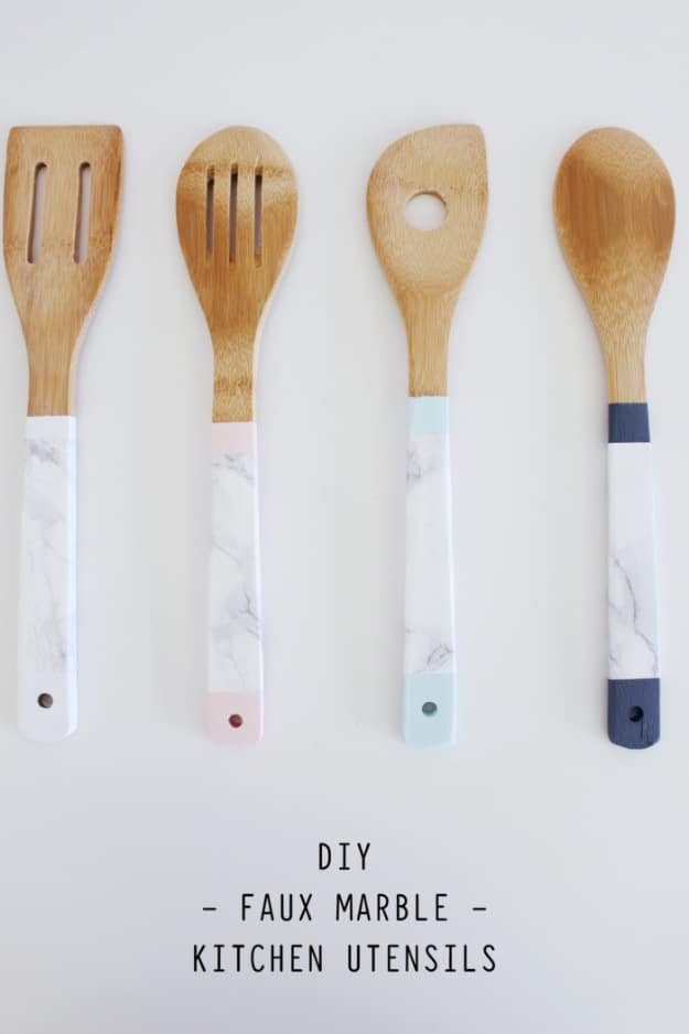 DIY Faux Marble Ideas - DIY Faux Marble Kitchen Utensils - Easy Crafts and DIY Projects With Faux Marbling Tutorials - Paint and Decorate Home Decor, Creative DIY Gifts and Office Accessories 