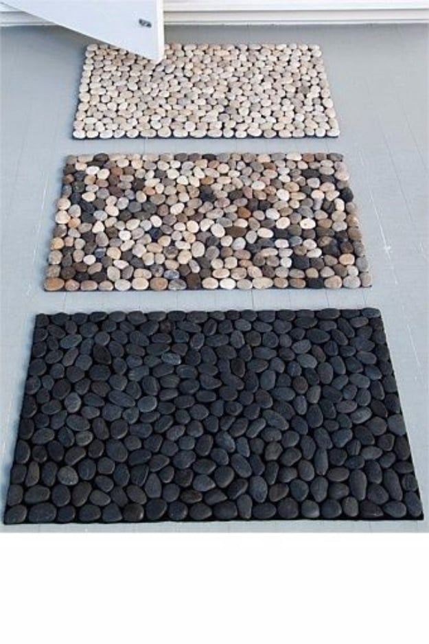 Pebble and Stone Crafts - DIY Pebble Bath Mat - DIY Ideas Using Rocks, Stones and Pebble Art - Mosaics, Craft Projects, Home Decor, Furniture and DIY Gifts You Can Make On A Budget #crafts