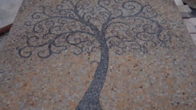 Pebble and Stone Crafts - DIY Tree Of Life - DIY Ideas Using Rocks, Stones and Pebble Art - Mosaics, Craft Projects, Home Decor, Furniture and DIY Gifts You Can Make On A Budget #crafts