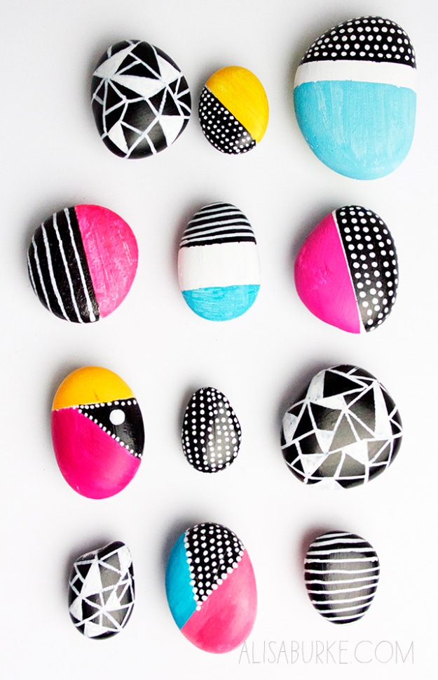 DIY Sharpie Crafts - Sharpie Rocks - Cool and Easy Craft Projects and DIY Ideas Using Sharpies - Use Markers To Decorate and Design Home Decor, Cool Homemade Gifts, T-Shirts, Shoes and Wall Art. Creative Project Tutorials for Teens, Kids and Adults #sharpiecrafts #diyideas #cheapcrafts