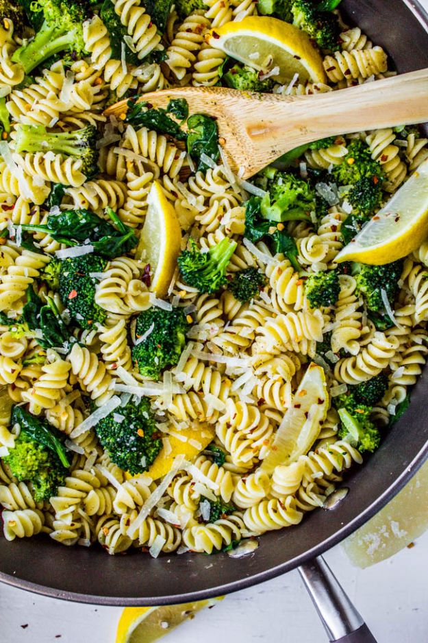 Easy Broccoli Recipes - 20 Minute Lemon Broccoli Pasta Skillet - Recipe Ideas for Roasted, Steamed, Fresh or Frozen, Healthy, Cheesy, Soup, Salad, Casseroles and Side Dish Vegetables Made With Broccoli. Shrimp, Chicken, Pasta and Paleo Recipes. Easy Dinner, healthy easy vegetable recipe