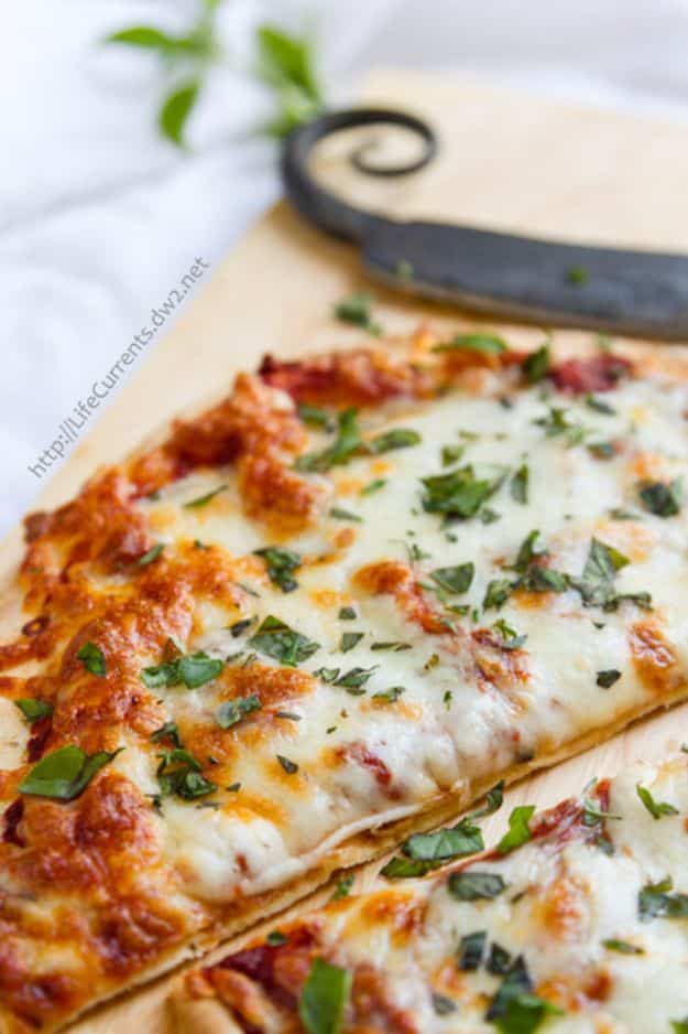 Best Pizza Recipes - Easy Garlic And Herb Pizza - Homemade Pizza Recipe Ideas for Healthy, Easy Dinner, Lunch and Snacks - How To Make Pizza Dough at Home - Step by Step Tutorials for Varieties with Pepperoni, Gourmet and Unique Tips With Pillsbury Biscuits, for Kids, With Chicken and French Bread - Thin Crust and Deep Dish Pizzas #pizza #recipes