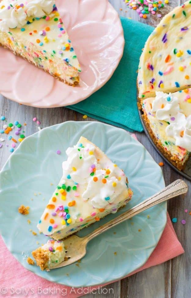 Best Cheesecake Recipes - Funfetti Cheesecake - Easy and Quick Recipe Ideas for Cheesecakes and Desserts - Chocolate, Simple Plain Classic, New York, Mini, Oreo, Lemon, Raspberry and Quick No Bake - Step by Step Instructions and Tutorials for Yummy Dessert 
