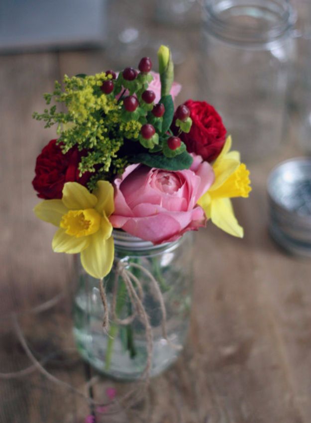 DIY Outdoors Wedding Ideas - Hanging Mason Jar Flower Vases - Step by Step Tutorials and Projects Ideas for Summer Brides - Lighting, Mason Jar Centerpieces, Table Decor, Party Favors, Guestbook Ideas, Signs, Flowers, Banners, Tablecloth #wedding #diy