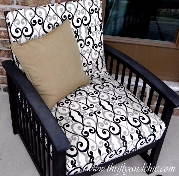 Sewing Projects for The Patio - Re-Cover Patio Cushions - Step by Step Instructions and Free Patterns for Cushions, Pillows, Seating, Sofa and Outdoor Patio Decor - Easy Sewing Tutorials for Beginners - Creative and Cheap Outdoor Ideas for Those Who Love to Sew - DIY Projects and Crafts by DIY JOY #diydecor #diyhomedecor #sewing