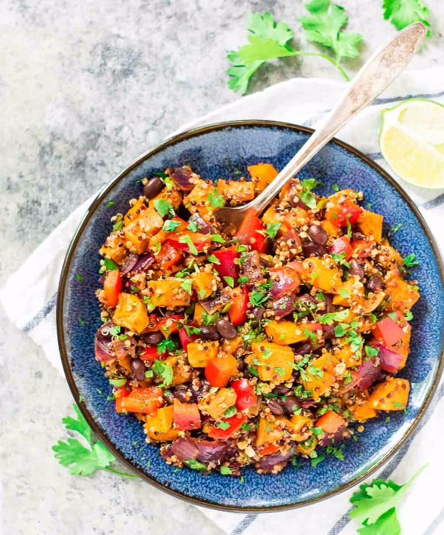 Best Dinner Salad Recipes - Roasted Sweet Potato Quinoa Black Bean Salad - Easy Salads to Make for Quick and Healthy Dinners - Healthy Chicken, Egg, Vegetarian, Steak and Shrimp Salad Ideas - Summer Side Dishes, Hearty Filling Meals, and Low Carb Options #saladrecipes #dinnerideas #salads #healthyrecipes
