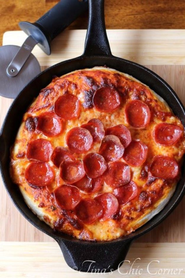 Best Pizza Recipes - Skillet Pizza - Homemade Pizza Recipe Ideas for Healthy, Easy Dinner, Lunch and Snacks - How To Make Pizza Dough at Home - Step by Step Tutorials for Varieties with Pepperoni, Gourmet and Unique Tips With Pillsbury Biscuits, for Kids, With Chicken and French Bread - Thin Crust and Deep Dish Pizzas #pizza #recipes