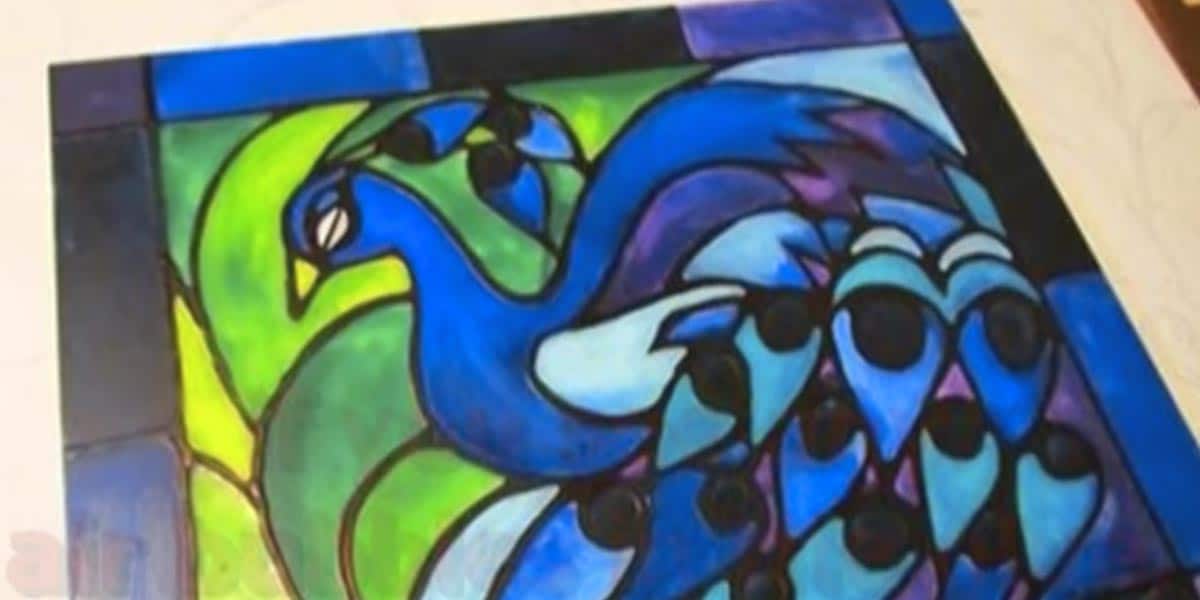 How to make Faux Stained Glass with Acrylic Paint and Glue