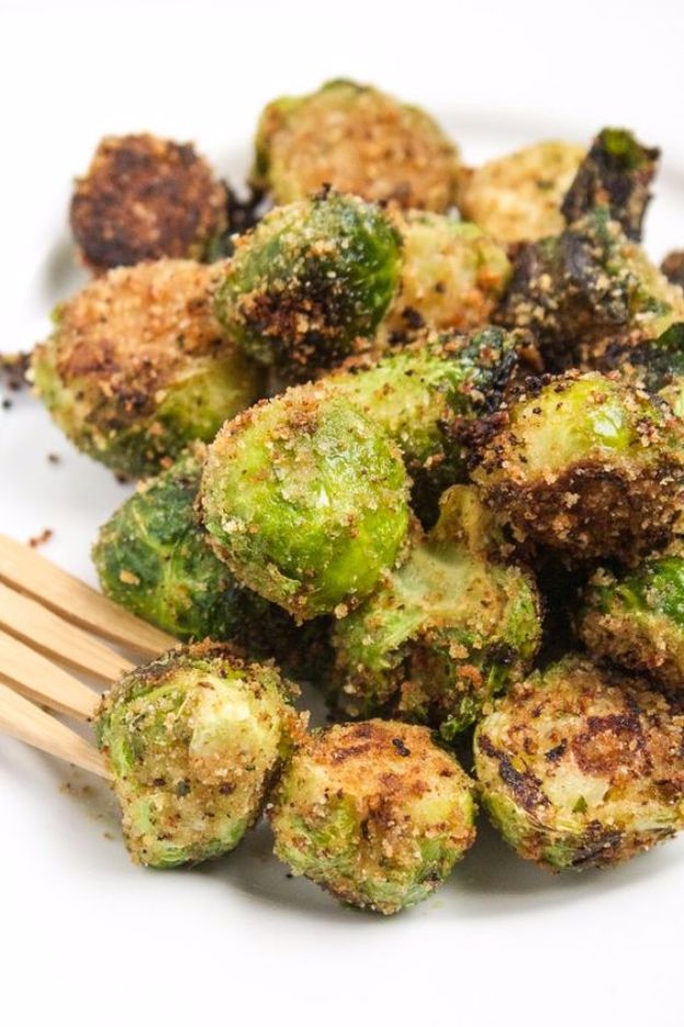 Best Brussel Sprout Recipes - The Best Brussels Sprouts - Easy and Quick Delicious Ideas for Making Brussel Sprouts With Bacon, Roasted, Creamy, Healthy, Baked, Sauteed, Crockpot, Grilled, Shredded and Salad Recipe Ideas #recipes