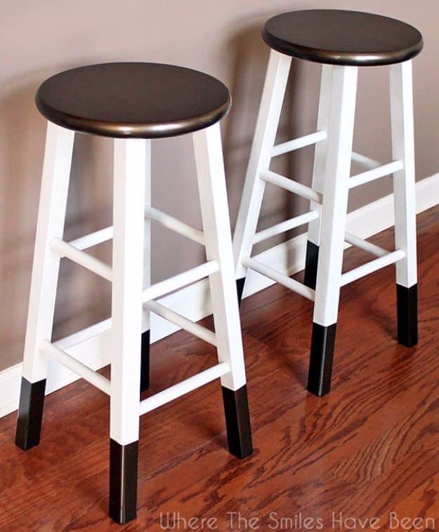 diy barstools - DIY Bronze Dipped Bar Stool - Easy and Cheap Ideas for Seating and Creative Home Decor - Do It Yourself Bar Stools for Modern, Rustic, Farmhouse, Shabby Chic, Industrial and Simple Classic Decor #barstools #diy