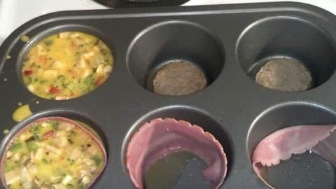 Watch What She Adds After Putting Bacon In This Muffin Tin (So Clever!) | DIY Joy Projects and Crafts Ideas