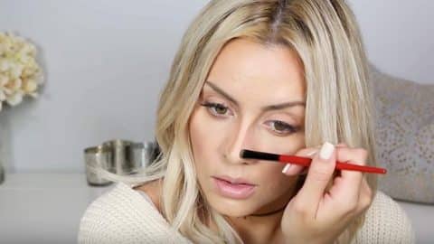 Her Nose Was A Tad Too Big So She Found The Perfect Contouring Solution That Made It Look Smaller (Watch!) | DIY Joy Projects and Crafts Ideas