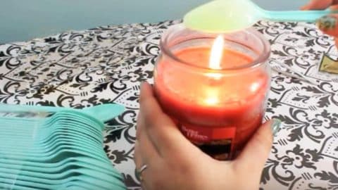 You Won’t Believe What She Makes When She Holds A Plastic Spoon Over Fire (Watch!) | DIY Joy Projects and Crafts Ideas