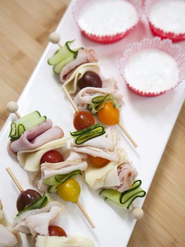 DIY Picnic Ideas - Sandwich Skewers - Cool Recipes and Tips for Picnics and Meals Outdoors - Recipes, Easy Sandwich Wraps, Blankets, Baskets and Carriers to Make for Fun Family Outings and Romantic Date Ideas - Mason Jar Drinks, Snack Holders, Utensil Caddy and Picnic Hacks 