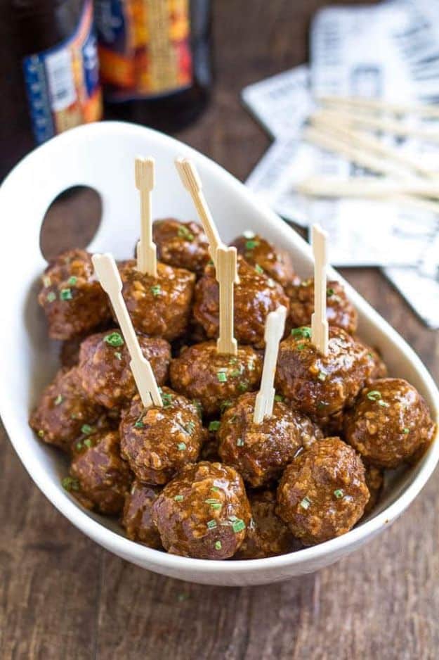 Best Recipes Made With Beer - Beer BBQ Meatballs - Easy Dinner, Lunch and Snack Recipe Ideas Made With Beer - Food for the Slow Cooker and Crockpot, Meat and Chicken Dishes, Appetizers, Homemade Pretzels, Summer BBQ Sauces and PArty Food Ideas 