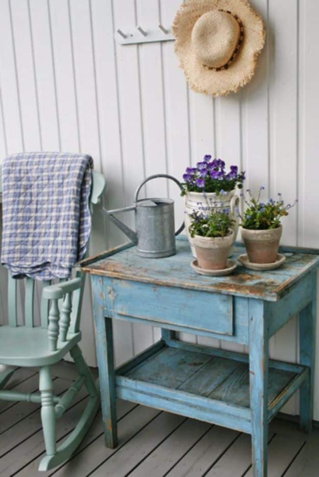 Best Country Decor Ideas for Your Porch - Decorate With Old Rocking Chair - Rustic Farmhouse Decor Tutorials and Easy Vintage Shabby Chic Home Decor for Kitchen, Living Room and Bathroom - Creative Country Crafts, Furniture, Patio Decor and Rustic Wall Art and Accessories to Make and Sell 