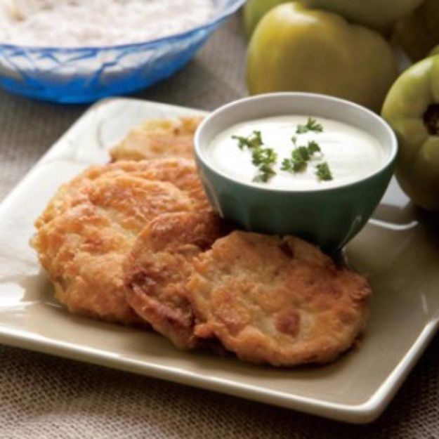 Best Country Cooking Recipes - Fried Green Tomatoes - Easy Recipes for Country Food Like Chicken Fried Steak, Fried Green Tomatoes, Southern Gravy, Breads and Biscuits, Casseroles and More - Breakfast, Lunch and Dinner Recipe Ideas for Families and Feeding A Crowd - Step by Step Instructions for Making Homestyle Dips, Snacks, Desserts #recipes