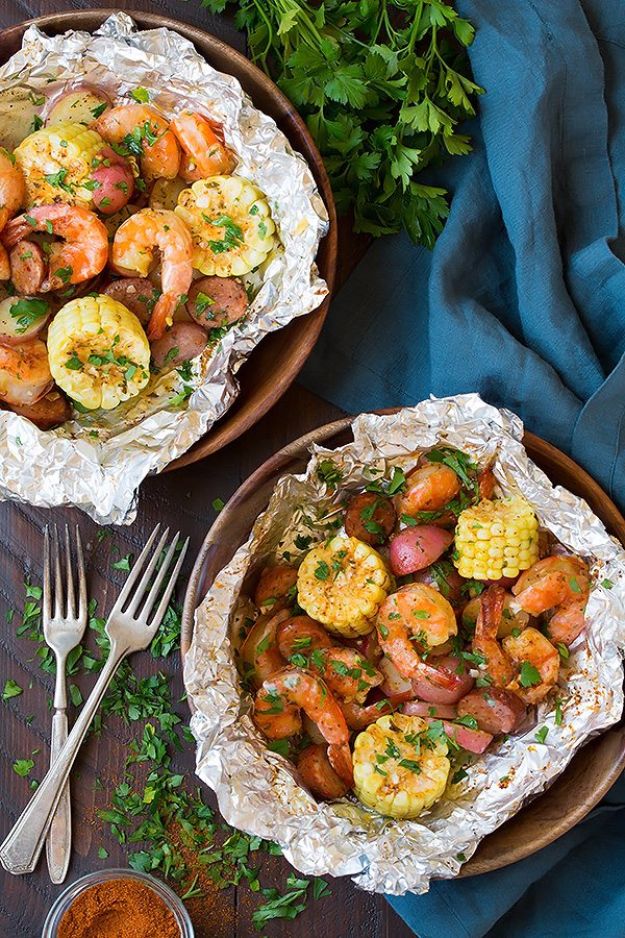 Best Country Cooking Recipes - Grilled Shrimp Boil Packets - Easy Recipes for Country Food Like Chicken Fried Steak, Fried Green Tomatoes, Southern Gravy, Breads and Biscuits, Casseroles and More - Breakfast, Lunch and Dinner Recipe Ideas for Families and Feeding A Crowd - Step by Step Instructions for Making Homestyle Dips, Snacks, Desserts #recipes