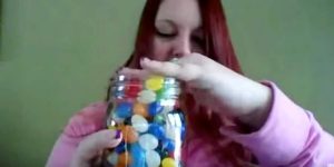 She Puts Jelly Beans In A Mason Jar And You’ll Be Surprised When You See What She Does Next (Watch!)