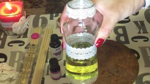 What She Does With A Mason Jar Keeps Her Home Smelling Good All The Time! | DIY Joy Projects and Crafts Ideas