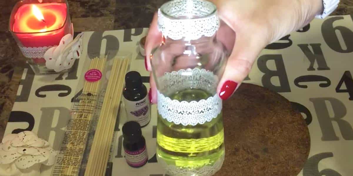 What She Does With A Mason Jar Keeps Her Home Smelling Good All The Time! | DIY Joy Projects and Crafts Ideas