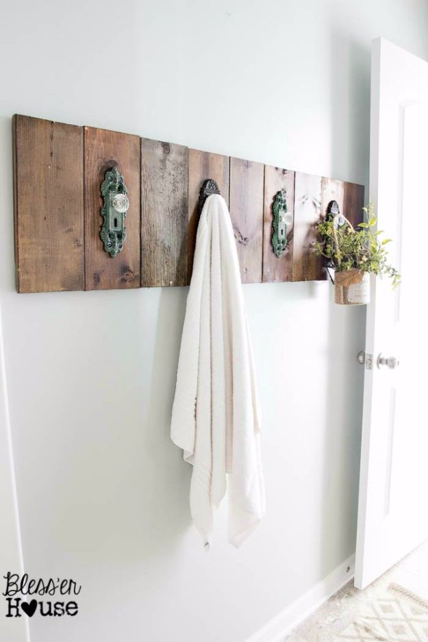 Best Country Decor Ideas - Modern Farmhouse Towel Rack - Rustic Farmhouse Decor Tutorials and Easy Vintage Shabby Chic Home Decor for Kitchen, Living Room and Bathroom - Creative Country Crafts, Rustic Wall Art and Accessories to Make and Sell 