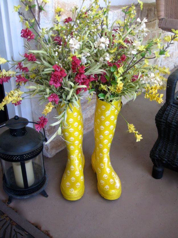 Best Country Decor Ideas for Your Porch - Rain Boots On The Porch - Rustic Farmhouse Decor Tutorials and Easy Vintage Shabby Chic Home Decor for Kitchen, Living Room and Bathroom - Creative Country Crafts, Furniture, Patio Decor and Rustic Wall Art and Accessories to Make and Sell 