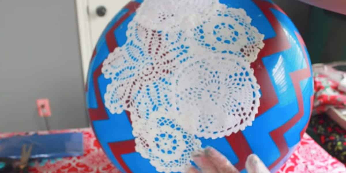 She Glues Doilies On A Ball And Turns It Into Something Magical (Watch!) | DIY Joy Projects and Crafts Ideas