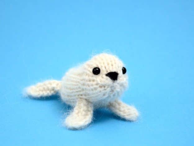 Free Amigurumi Patterns For Beginners and Pros - Baby Seal Amigurumi - Easy Amigurimi Tutorials With Step by Step Instructions - Learn How To Crochet Cute Amigurimi Animals, Doll, Mobile, Mini Elephant, Cat, Dinosaur, Owl, Bunny, Dog - Creative Ways to Crochet Cool DIY Gifts for Kids, Teens, Baby and Adults #amigurumi #crochet