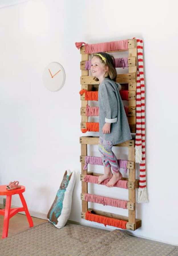 DIY Playroom Ideas and Furniture - DIY Ladder For Kids - Easy Play Room Storage, Furniture Ideas for Kids, Playtime Rugs and Activity Mats, Shelving, Toy Boxes and Wall Art - Cute DIY Room Decor for Boys and Girls - Fun Crafts with Step by Step Tutorials and Instructions 
