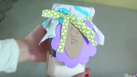 She Puts Cute Fabric And A Ribbon On A Mason Jar But Watch What She Puts Inside It! | DIY Joy Projects and Crafts Ideas