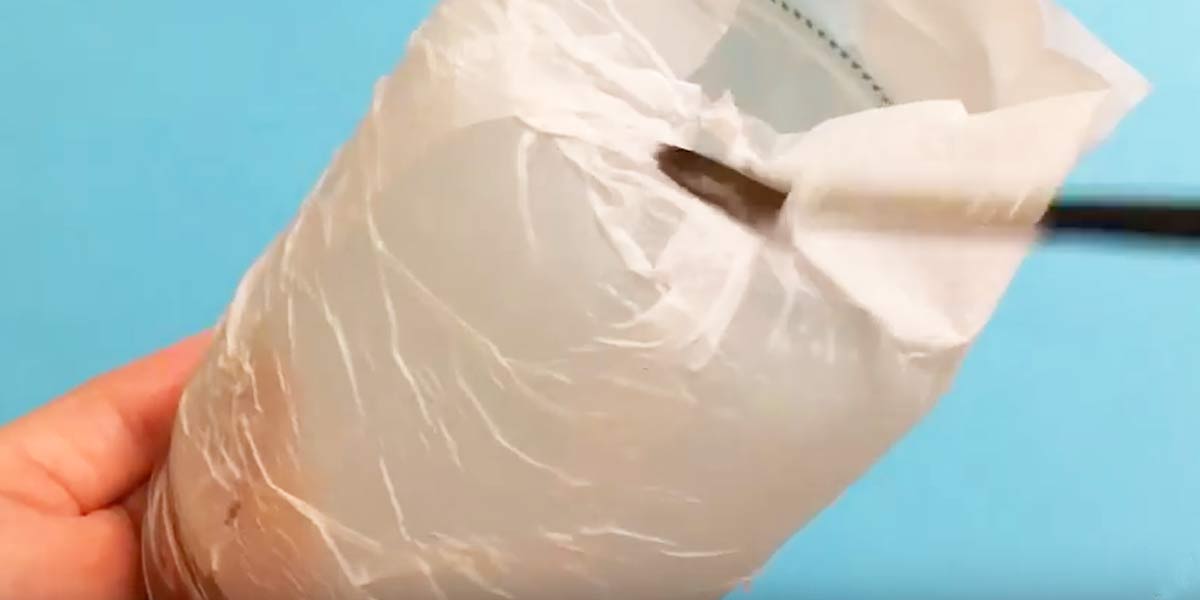 After Gluing A Thin Layer Of Napkin To A Jar, What She Attaches Next Is Breathtaking! | DIY Joy Projects and Crafts Ideas