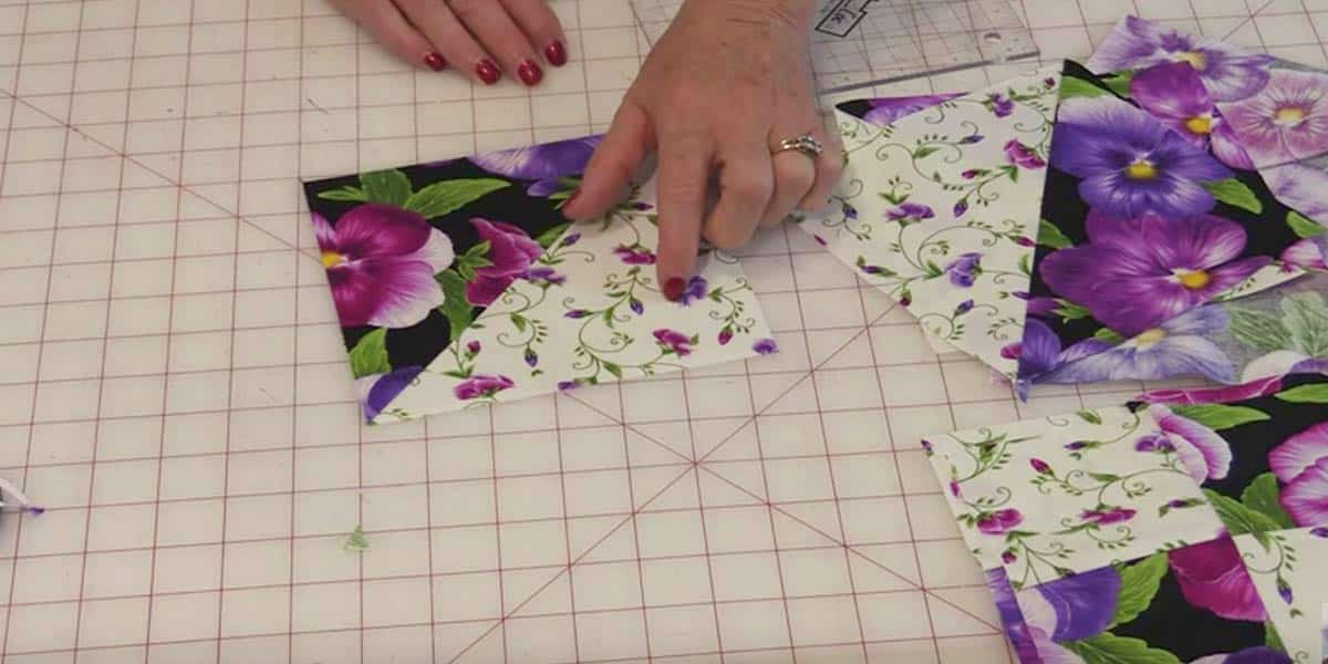 Simply Cut Squares And Long Strips To Make This Simple Pansy Quilt | DIY Joy Projects and Crafts Ideas