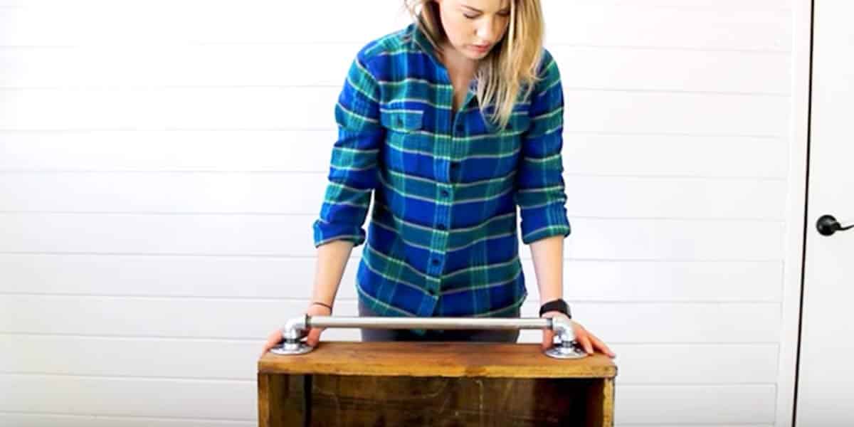 She Adds A Cool Piece Of Hardware To A Rustic Decor Piece She Made And You’ll Love It! | DIY Joy Projects and Crafts Ideas