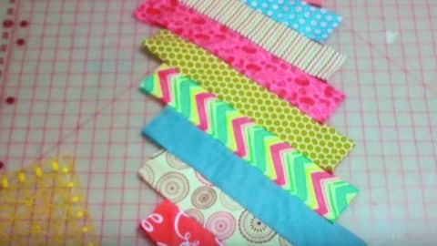 Sewing Tutorial: Simple Chevron Quilt | DIY Joy Projects and Crafts Ideas