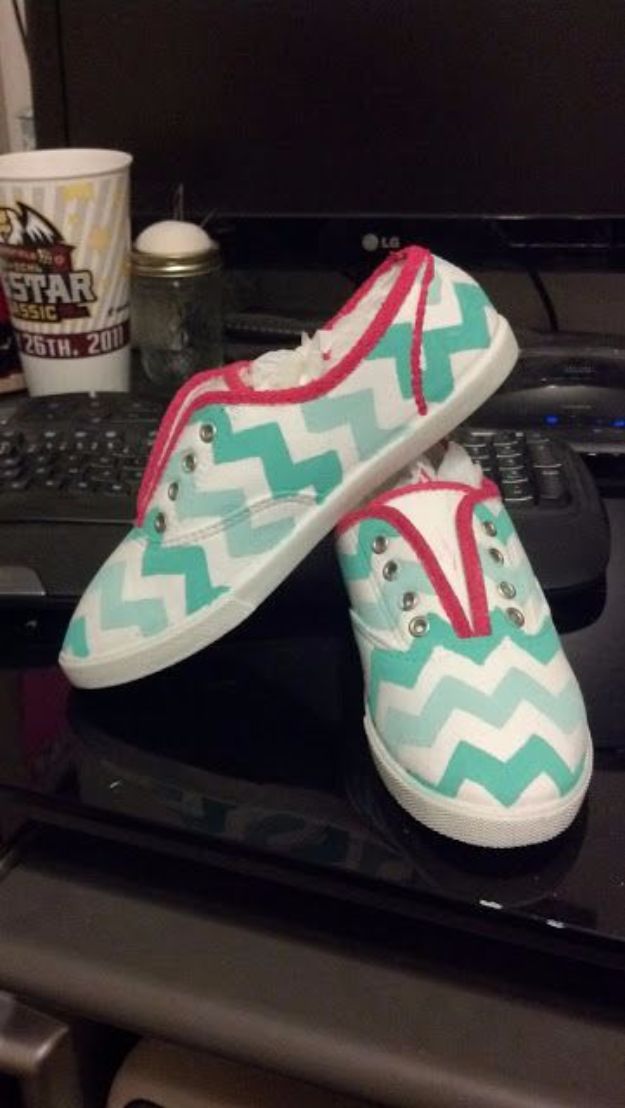 DIY Ideas for Tennis Shoes and Sneakers - DIY Chevron canvas Shoes - Fun Projects to Decorate, Update and Style Your High Tops, Keds, Canvas Shoes, Chuck Taylors, White Converse and All Star - Tips, Tutorials, Free Pattern and Step by Step Tutorial - Sparkle, Glitter, Paint, Stencil Tie Dye - Cool Christmas Gifts and Presents and Homemade Gifts for Adults, Teens and Kids 