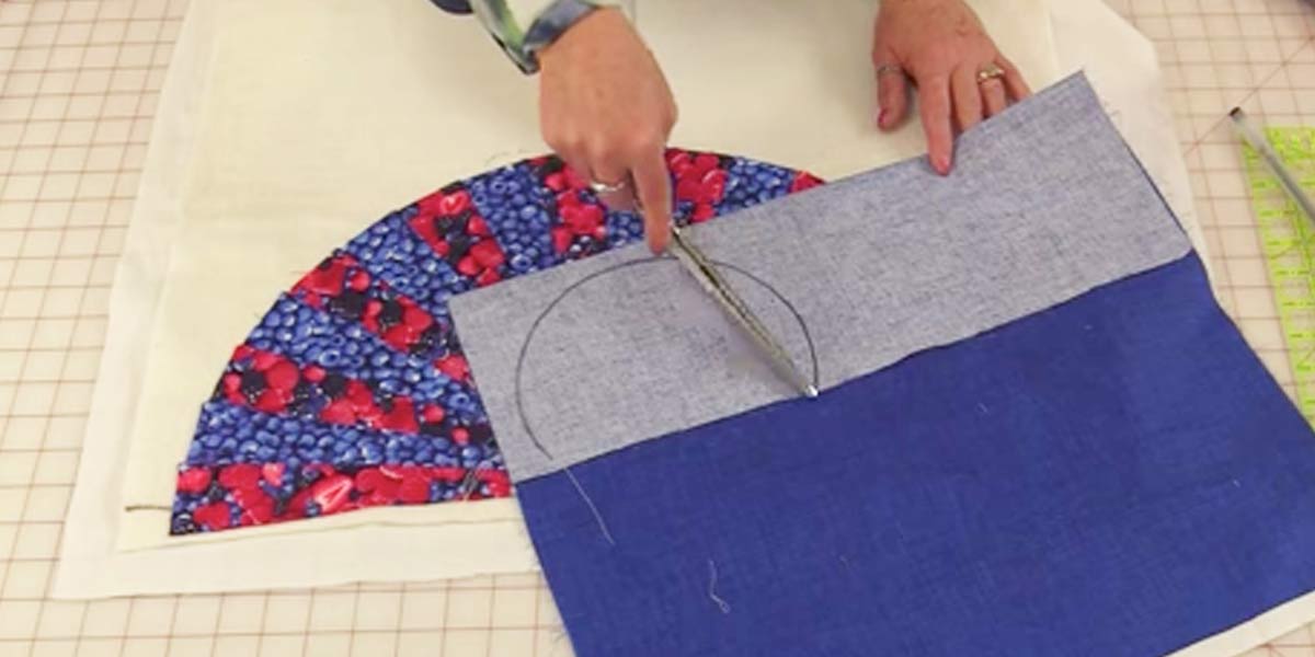 Sewing Tutorial: Quilted Fan Placemats | DIY Joy Projects and Crafts Ideas