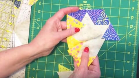 She Pieces Triangles Together And You’ll Love What She Does Next! | DIY Joy Projects and Crafts Ideas