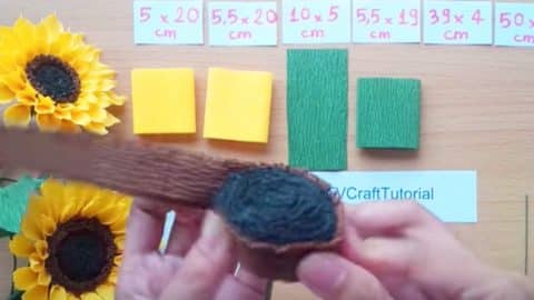 She Cuts Black Crepe Paper And Wraps Brown For An Incredibly Real Looking Sunflower! | DIY Joy Projects and Crafts Ideas