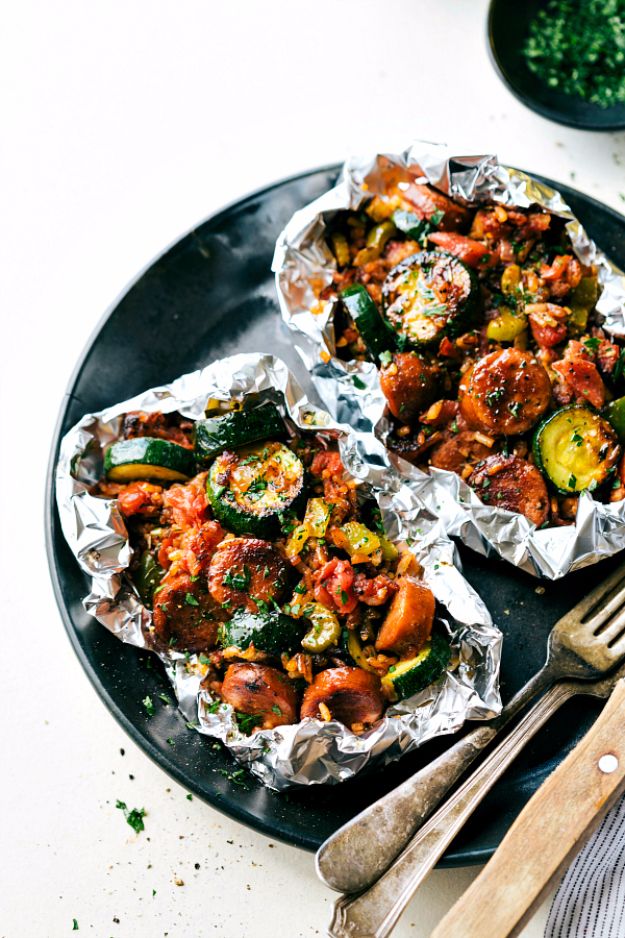 Tin Foil Camping Recipes - Tin Foil Sausage And Veggies Jambalaya - DIY Tin Foil Dinners, Ideas for Camping Trips and On Grill. Hamburger, Chicken, Healthy, Fish, Steak , Easy Make Ahead Recipe Ideas for the Campfire. Breakfast, Lunch, Dinner and Dessert, Snacks all Wrapped in Foil for Quick Cooking #camping #tinfoilrecipes #campingrecipes