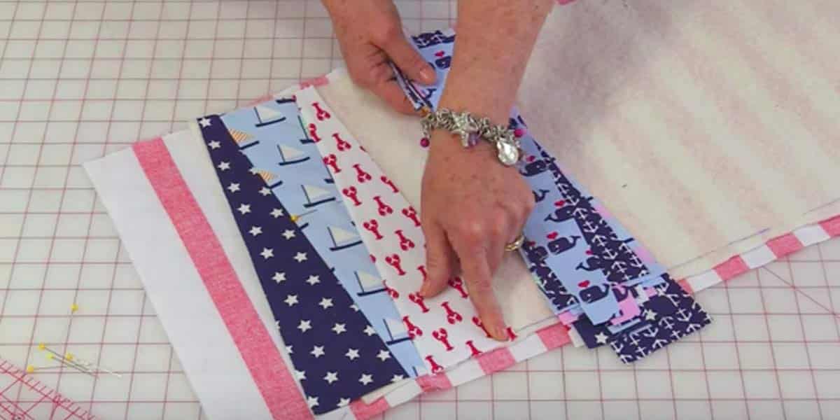 She Cuts Her Fabric Into Triangles And Makes An Item You Will Definitely Love! | DIY Joy Projects and Crafts Ideas