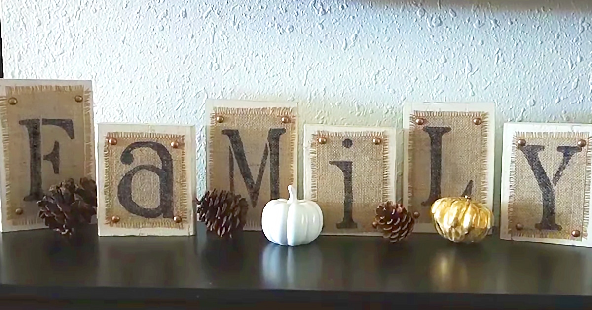 DIY Burlap Transfer Letter Blocks | DIY Joy Projects and Crafts Ideas