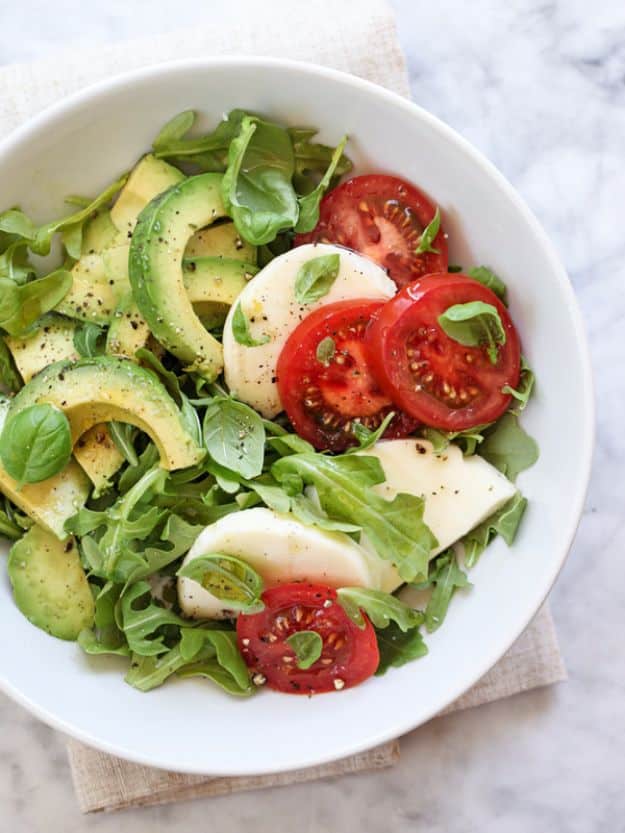 Easy Dinner Ideas for One - Avocado Caprese Salad - Quick, Fast and Simple Recipes to Make for a Single Person - Freeze and Make Ahead Dinner Recipe Tips for Best Weeknight Dinners for Singles - Chicken, Fish, Vegetable, No Bake and Vegetarian Options - Crockpot, Microwave, Healthy, Lowfat Options 