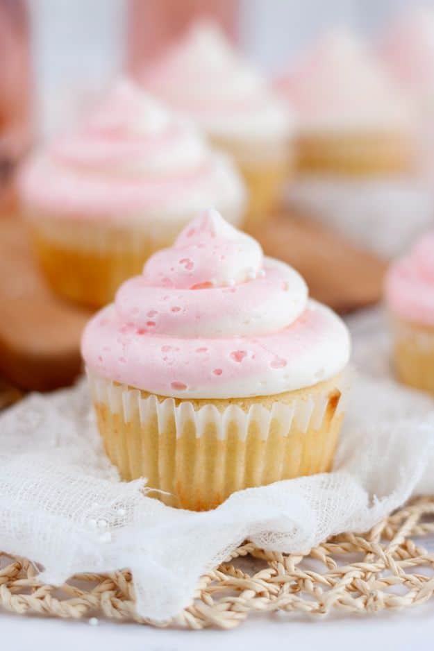 40 Cool Cupcake Decorating Ideas