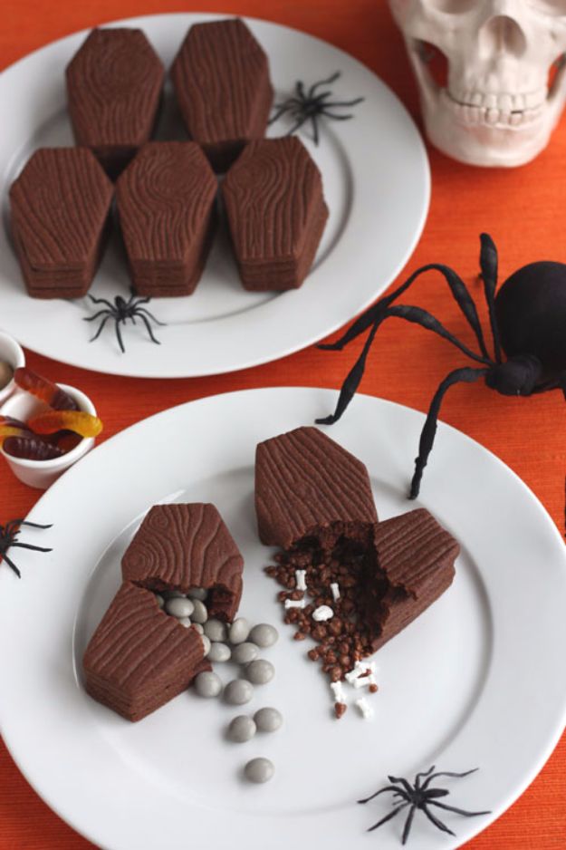 Cute Halloween Cookies - Coffin Surprise Cookies - Easy Recipes and Cookie Tutorials for Making Quick Halloween Treats - Spooky DIY Decorated Ghosts, Pumpkins, Bats, No Bake, Spiders and Spiderwebs, Tombstones and Healthy Options, Kids and Teens Cookies for School #halloween #halloweencookies