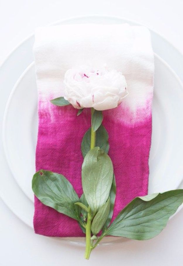 DIY Napkins and Placemats - Dip Dye Summer Napkins - Easy Sewing Projects, Cute No Sew Ideas and Creative Ways To Make a Napkin or Placemat - Quick DIY Gift Ideas for Friends, Family and Awesome Home Decor - Cheap Do It Yourself Kitchen Decor - Simple Wedding Gifts You Can Make On A Budget 