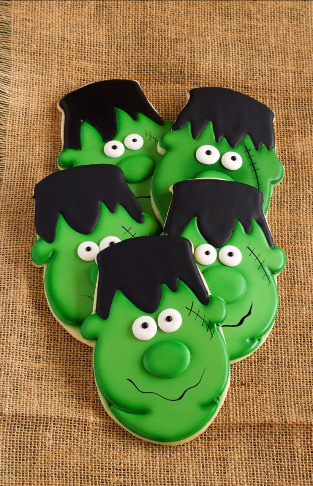 Cute Halloween Cookies - Easy Frankenstein Cookies - Easy Recipes and Cookie Tutorials for Making Quick Halloween Treats - Spooky DIY Decorated Ghosts, Pumpkins, Bats, No Bake, Spiders and Spiderwebs, Tombstones and Healthy Options, Kids and Teens Cookies for School #halloween #halloweencookies