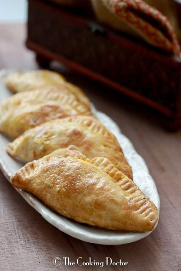 Back to School Lunch Ideas - Empanada Hand Pies - Quick Snacks, Lunches and Homemade Lunchables - Bento Box Style Lunch for People in A Hurry - Fast Lunch Recipes to Pack Ahead - Healthy Ideas for Kids, Teens and Adults 