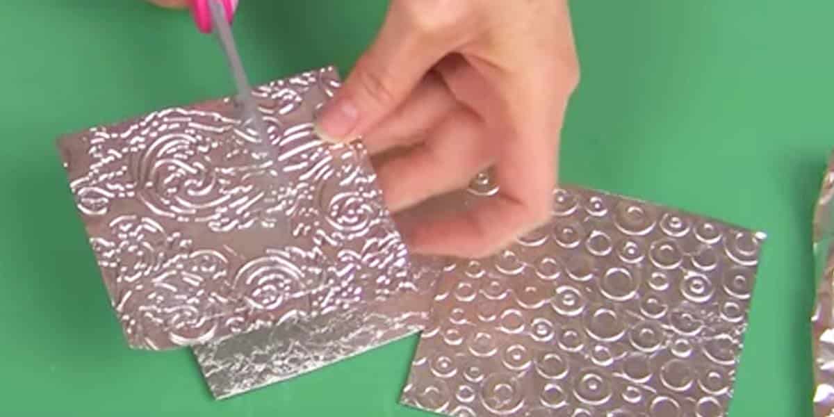 She Smooths Out Two Pieces Of Foil. What She Does Next Is Amazing…You’ll Want These! | DIY Joy Projects and Crafts Ideas