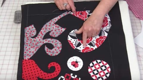 She Traces And Cuts Free Flowing Designs. When You See This You’ll Have The Make It! | DIY Joy Projects and Crafts Ideas